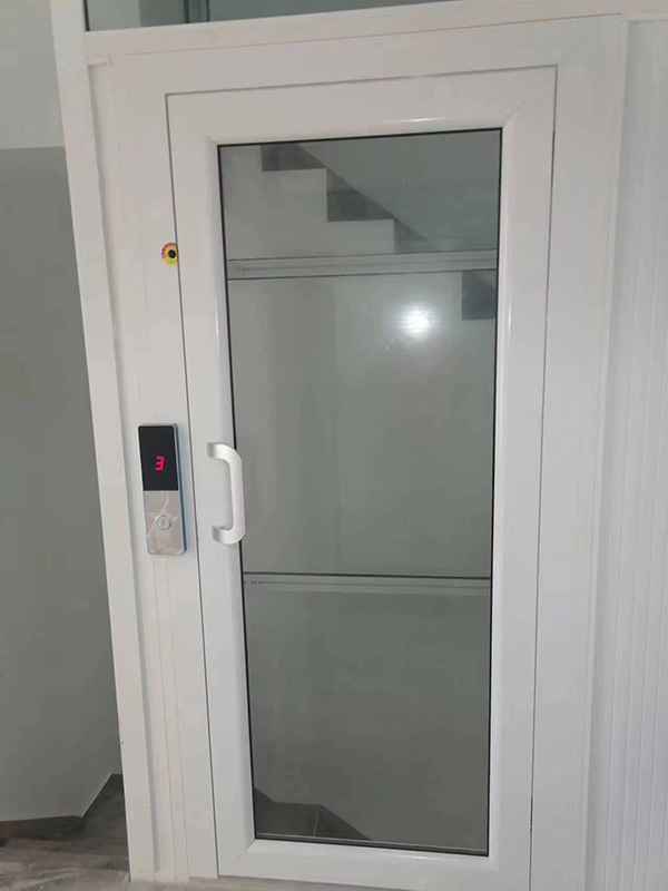 家用電梯